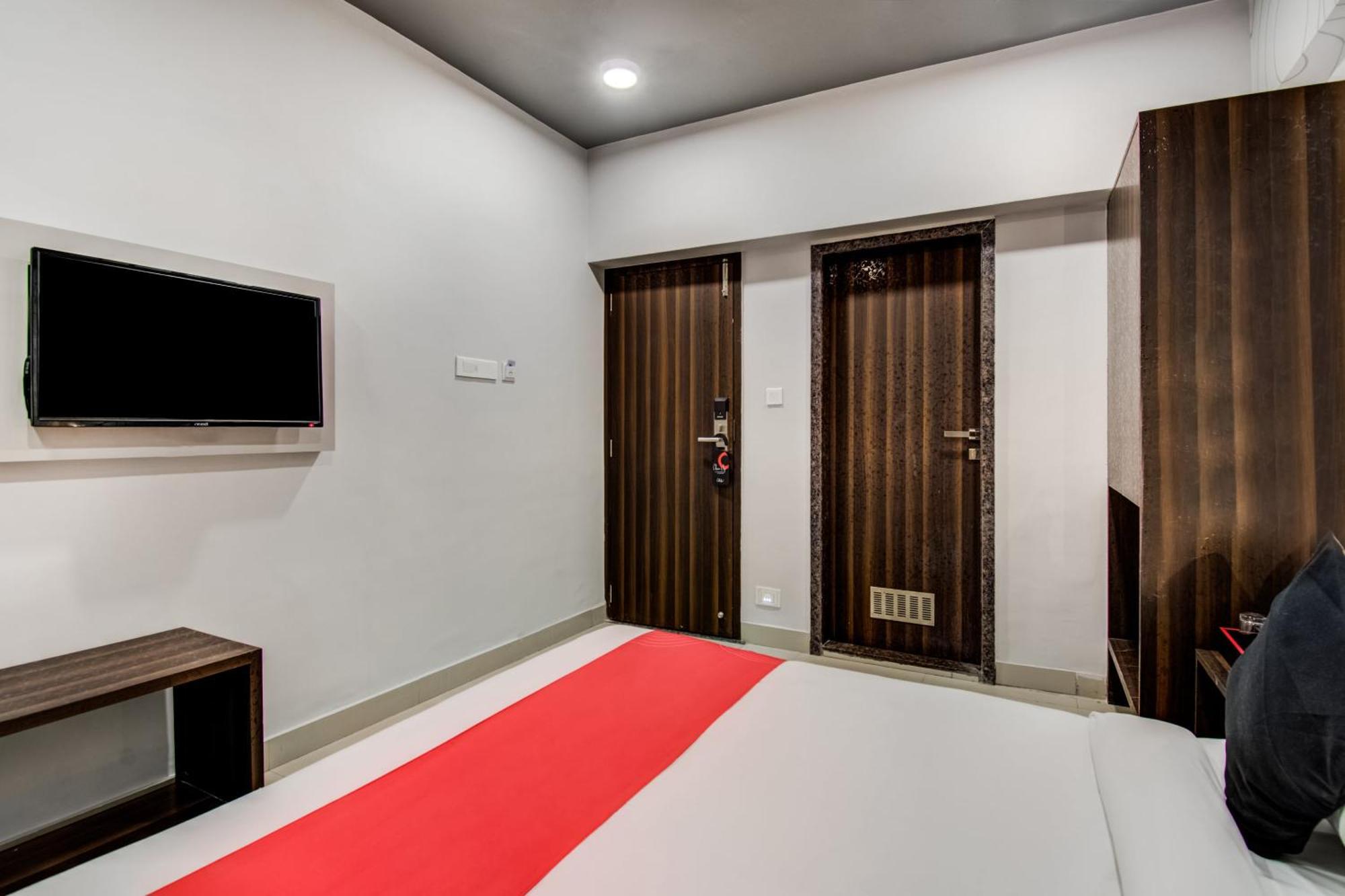 Collection O Rajdhani Near Pune Railway Station Екстериор снимка